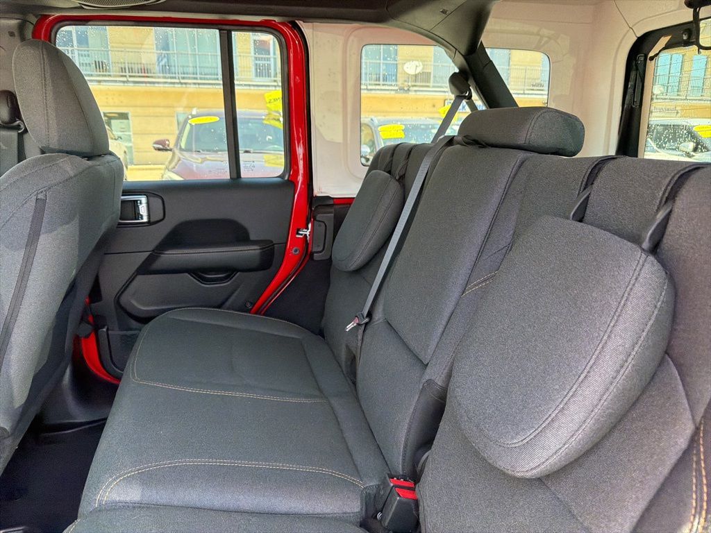 2025 Jeep Wrangler 4xe Sahara 4XE - Photo 18