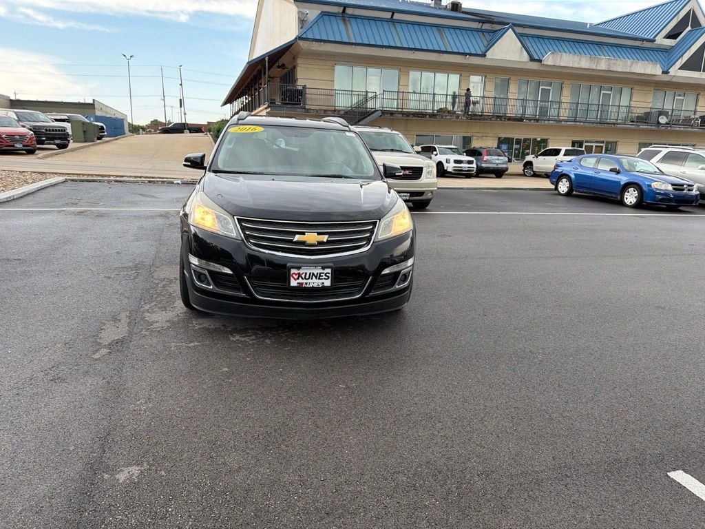 Used 2016 Chevrolet Traverse LT w/2LT SUV