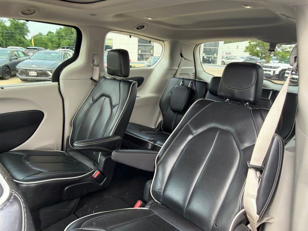 2024 Chrysler Pacifica Limited - Photo 19
