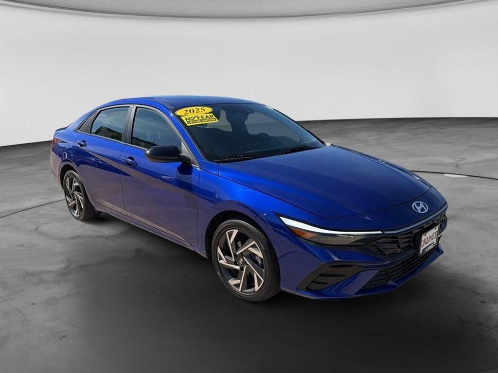 Used 2025 Hyundai Elantra Hybrid SEL Sport Sedan