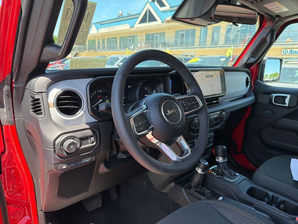 2025 Jeep Wrangler 4xe Sahara 4XE - Photo 16