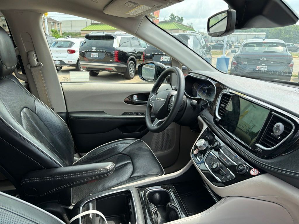 2024 Chrysler Pacifica Limited - Photo 13