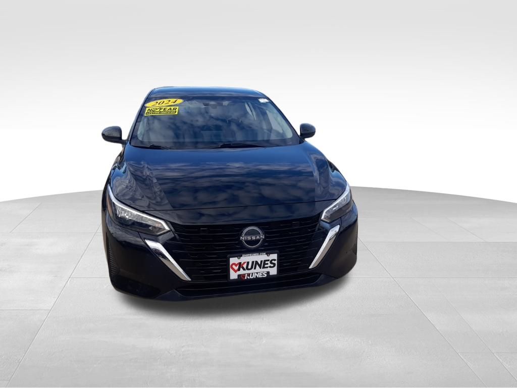 2024 Nissan Sentra SV photo 2
