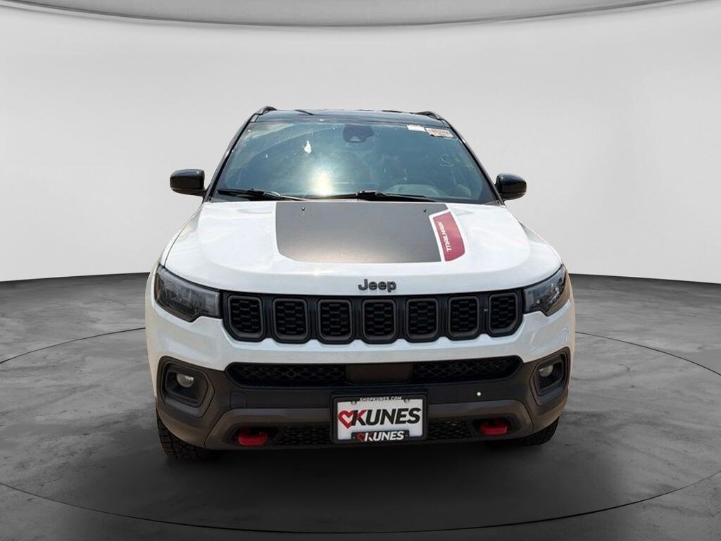 Used 2025 Jeep Compass Trailhawk SUV
