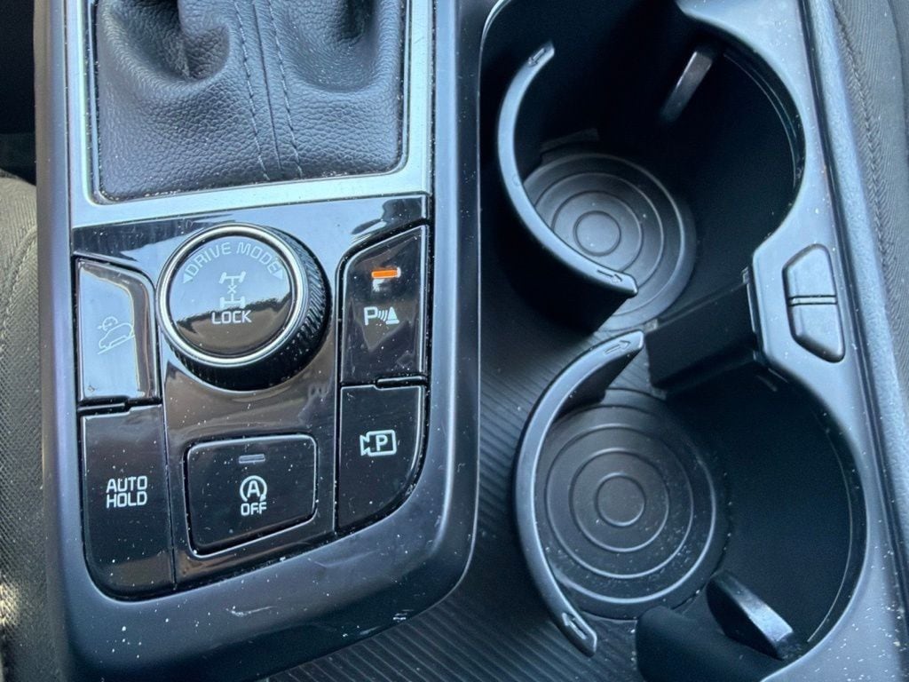 2024 Kia Sportage LX - Photo 24