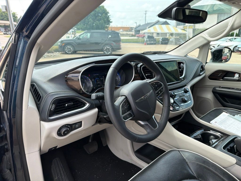 2024 Chrysler Pacifica Limited - Photo 18