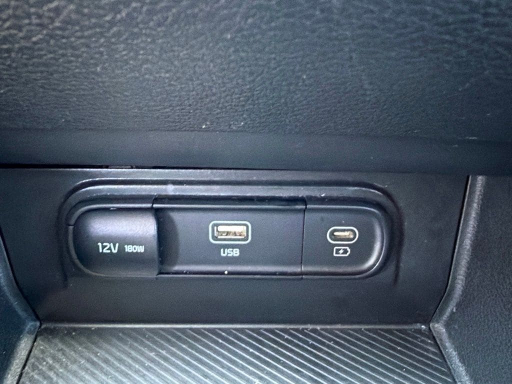 2024 Kia Sportage LX - Photo 21