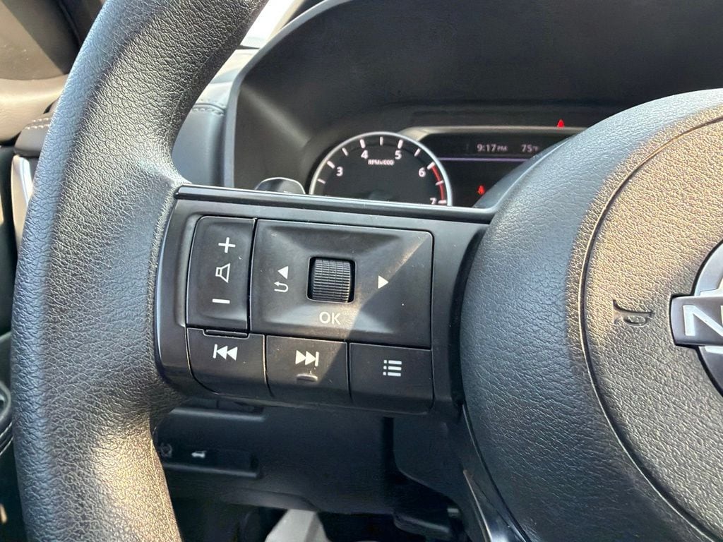 2024 Nissan Rogue SV - Photo 20