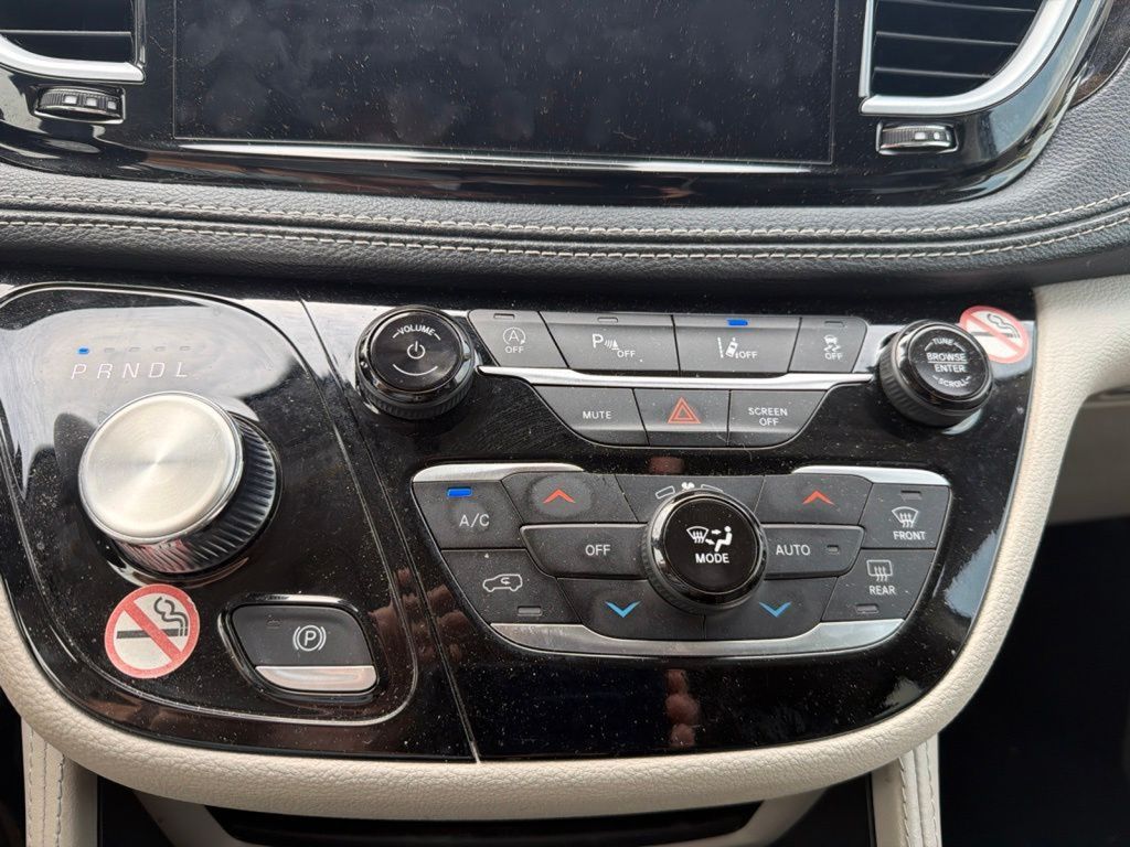 2024 Chrysler Pacifica Limited - Photo 26