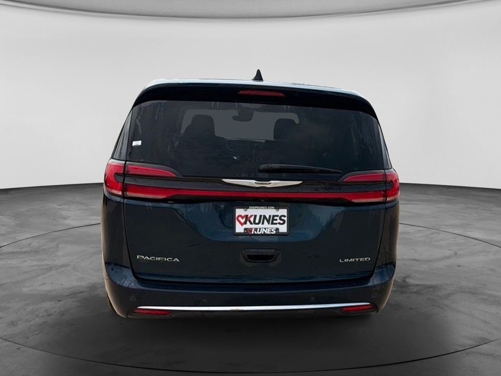 2024 Chrysler Pacifica Limited - Photo 9