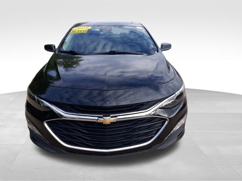 2023 Chevrolet Malibu 1LT photo 2