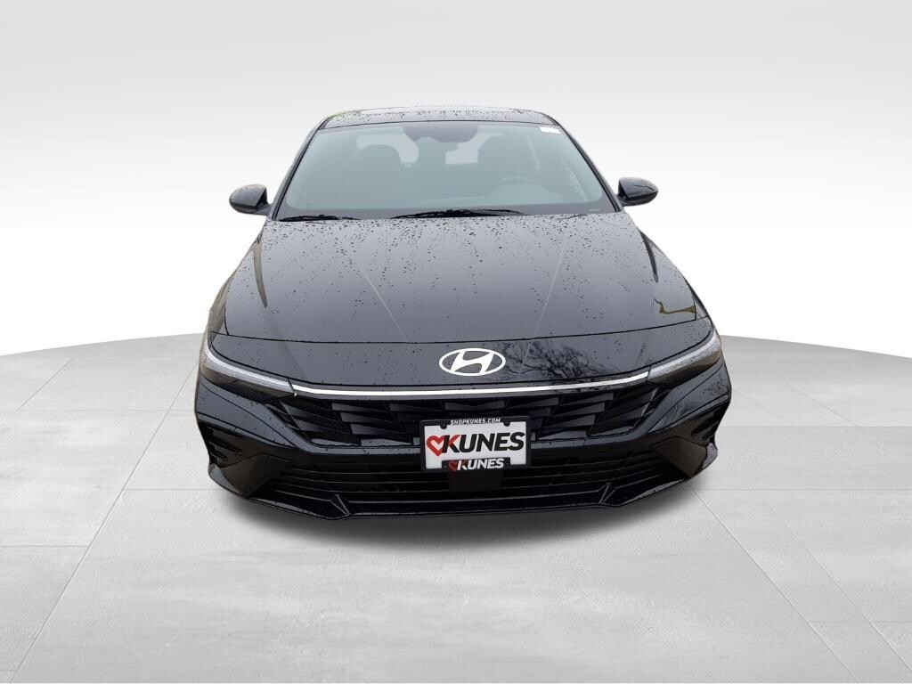 New 2026 Hyundai Elantra SEL Sport Premium Sedan