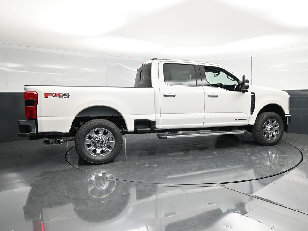 New 2026 Ford F-250 Lariat Truck Crew Cab