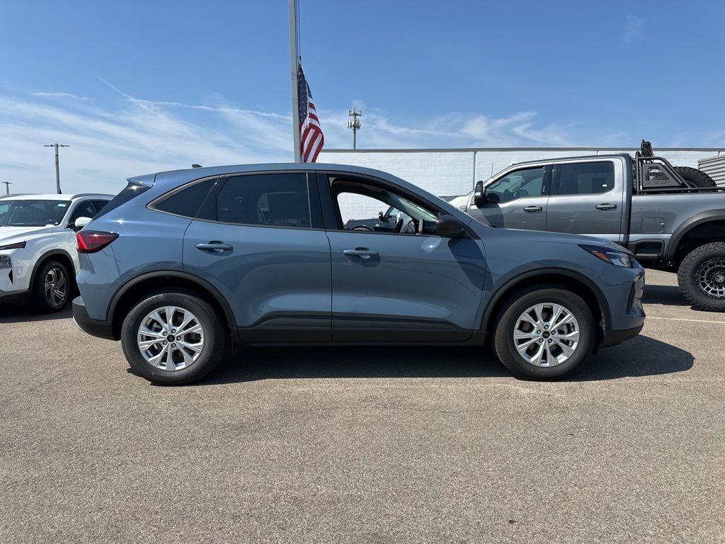 2025 Ford Escape Active photo 2