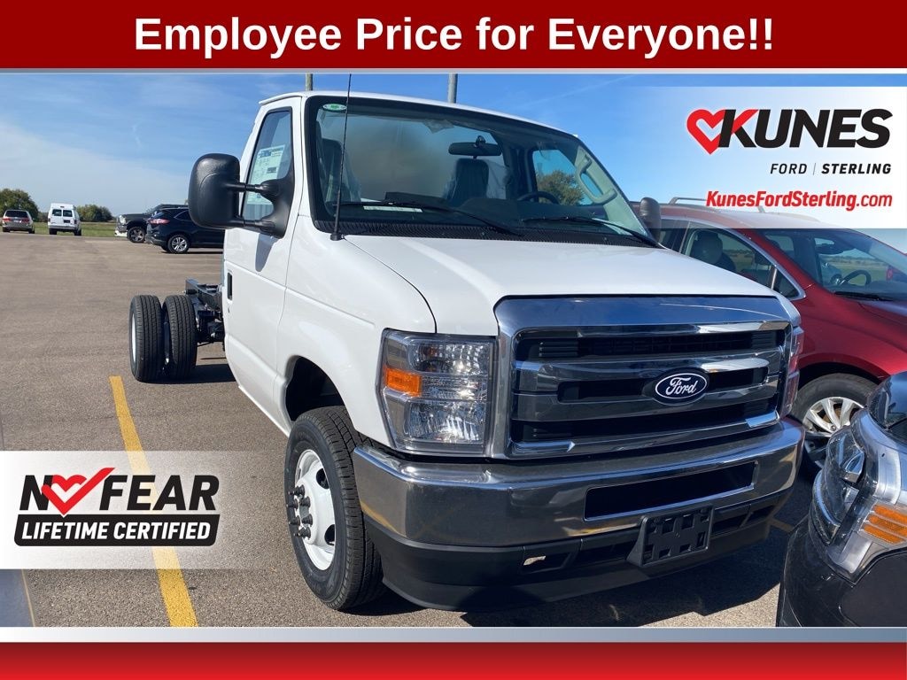New 2026 Ford E-450 Cutaway Base DRW Truck