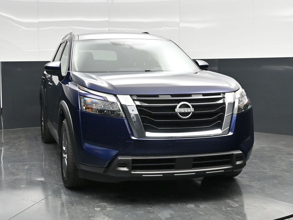 Certified 2025 Nissan Pathfinder SV SUV