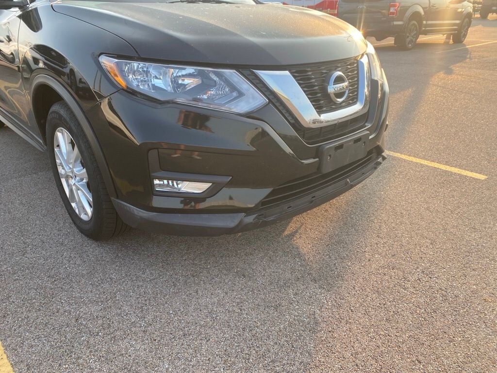 Used 2017 Nissan Rogue SV SUV
