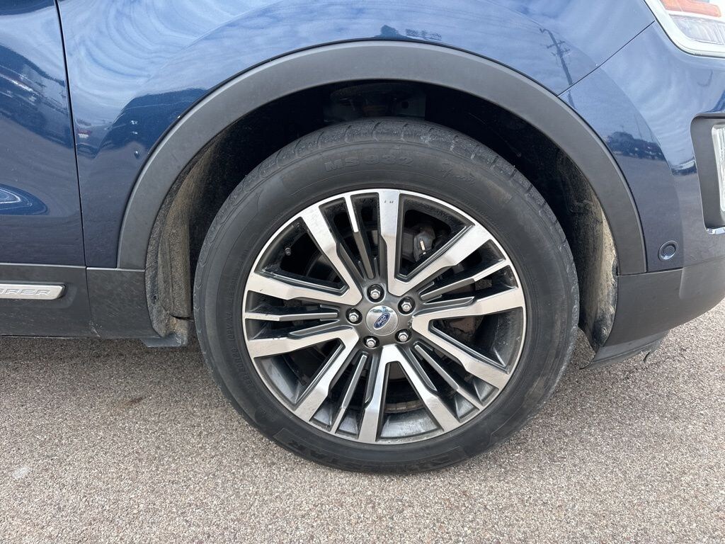 Used 2016 Ford Explorer Platinum SUV