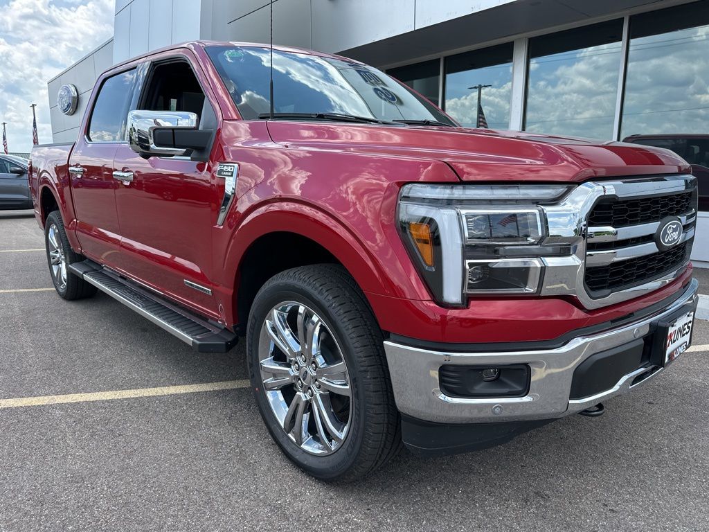 2025 Ford F-150 Lariat photo 2