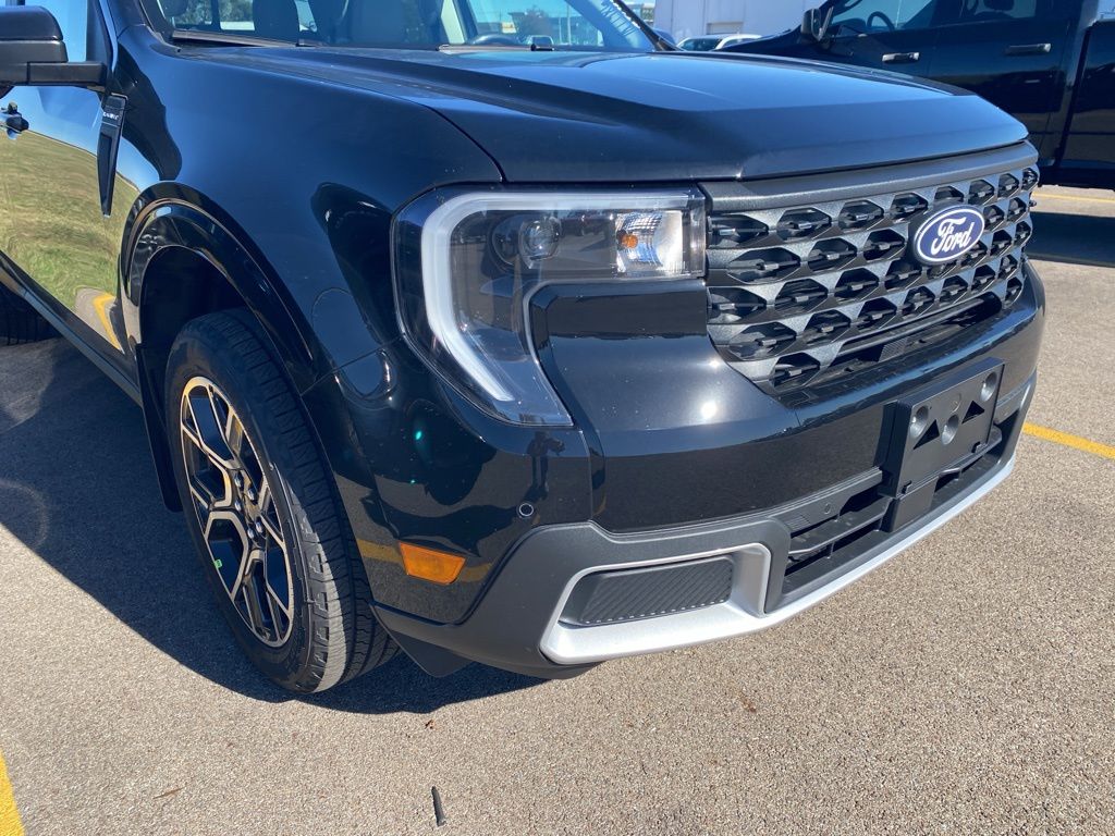 2025 Ford Maverick Lariat photo 3