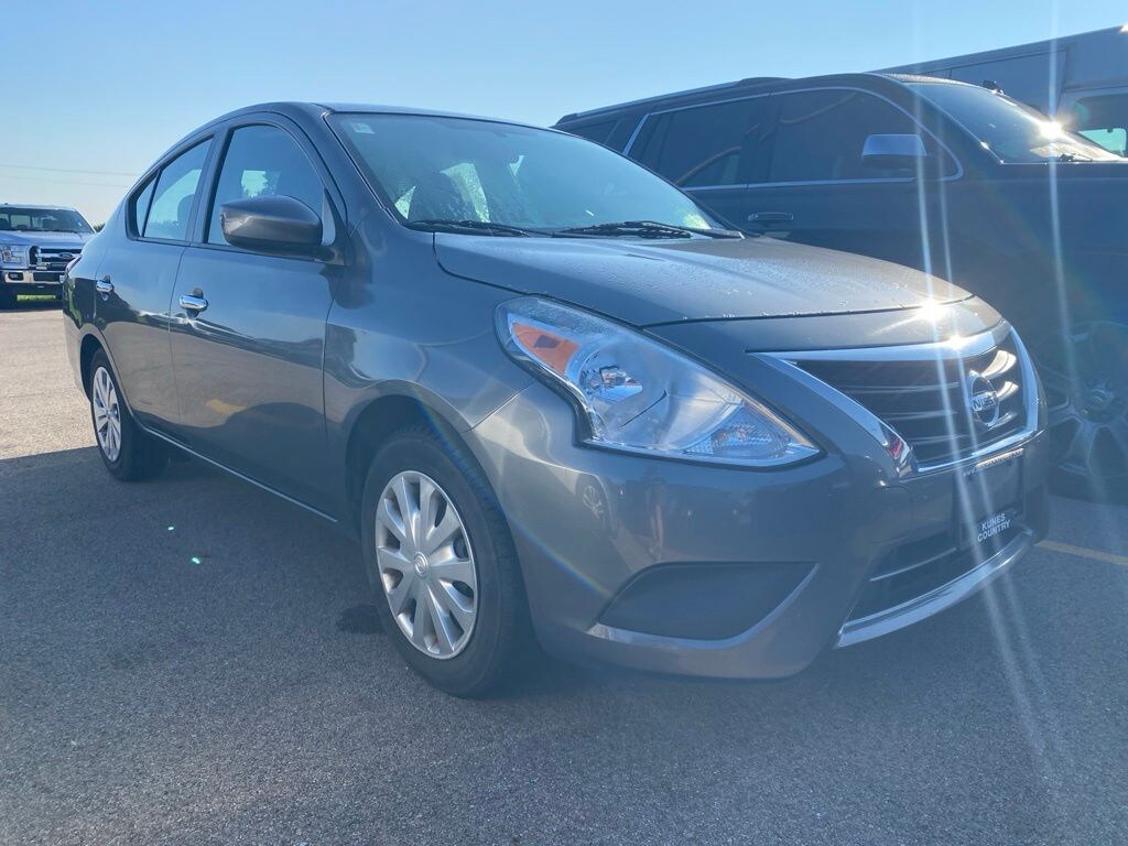 Used 2017 Nissan Versa 1.6 SV Sedan