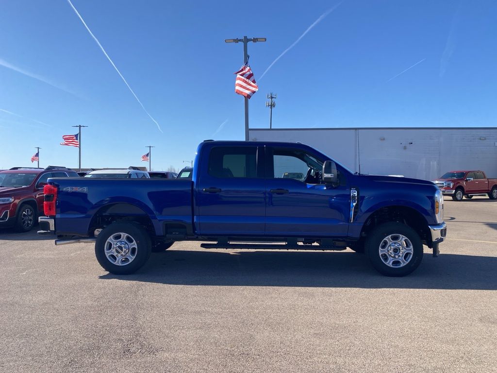 2026 Ford F-250 XLT photo 3