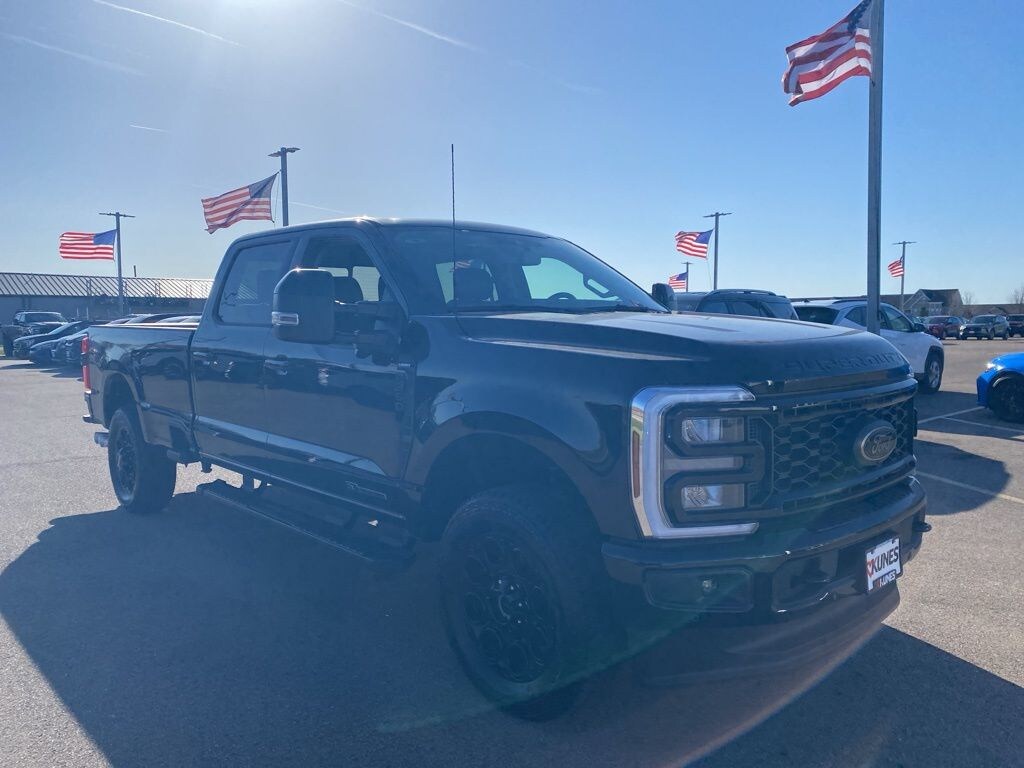 New 2026 Ford F-350 Lariat Truck Crew Cab