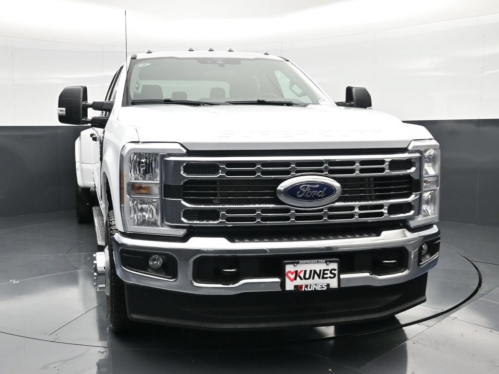New 2026 Ford F-350 XLT DRW Truck Crew Cab