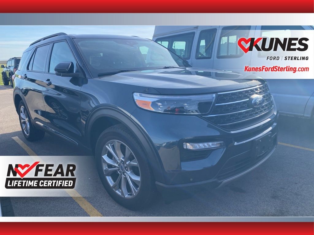 2023 Ford Explorer XLT 4WD's photo