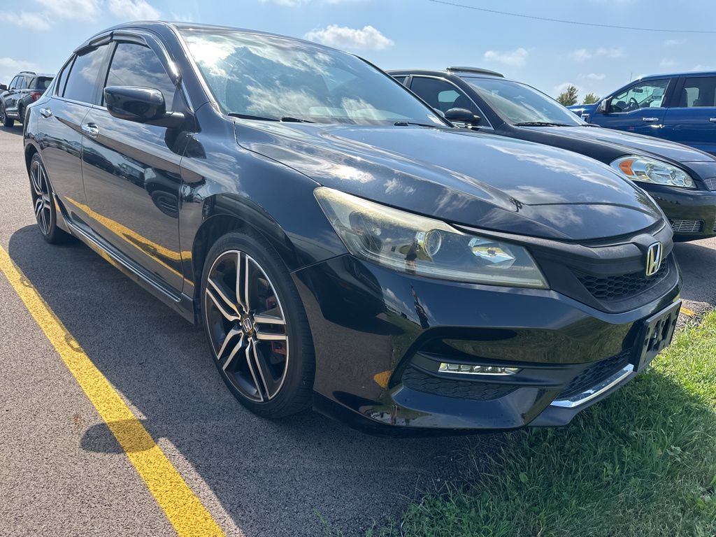 Used 2016 Honda Accord Sport with VIN 1HGCR2F56GA123616 for sale in Sterling, IL