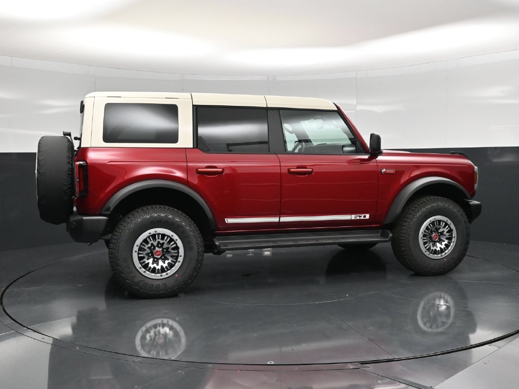 New 2026 Ford Bronco Outer Banks SUV