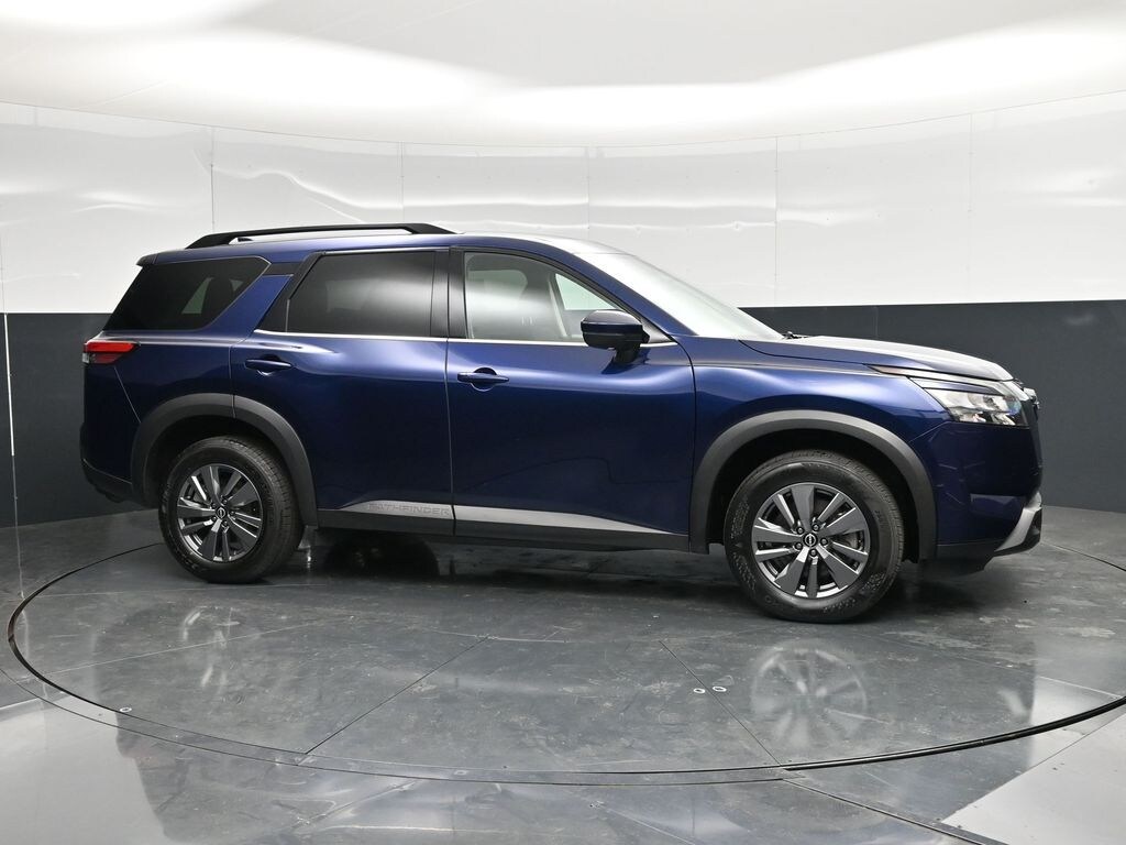 Certified 2025 Nissan Pathfinder SV SUV