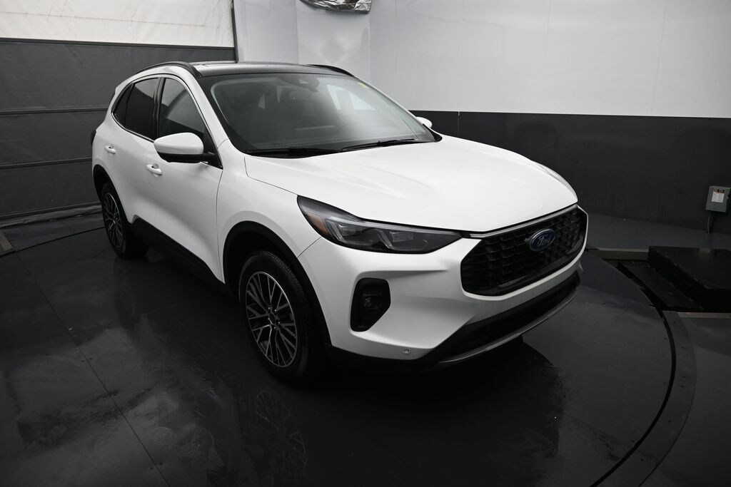 New 2026 Ford Escape Base SUV