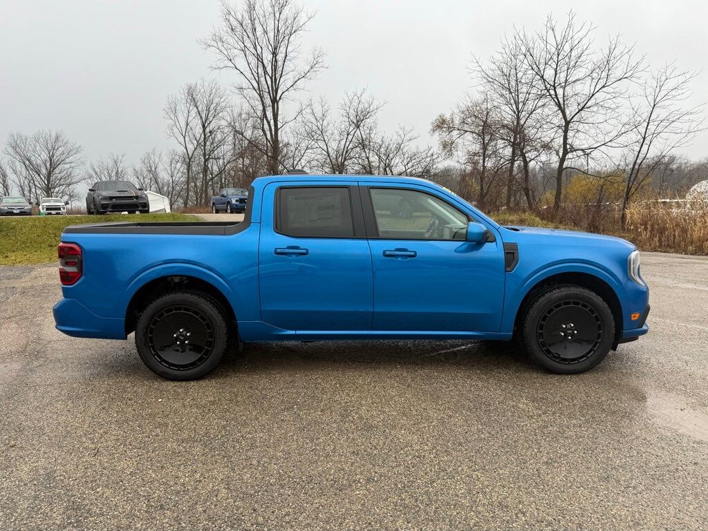 New 2025 Ford Maverick Lobo Standard Truck SuperCrew