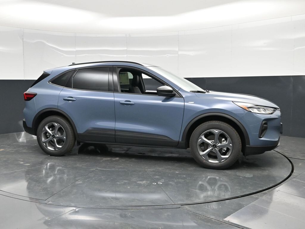 New 2026 Ford Escape ST-Line SUV