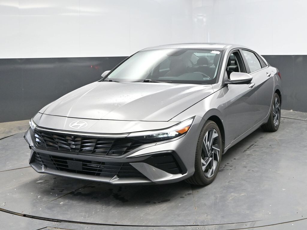 Used 2024 Hyundai Elantra Limited Sedan