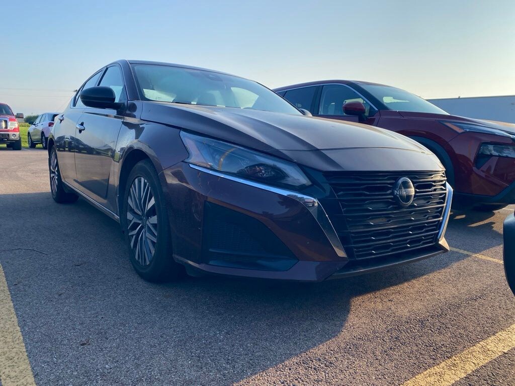 Certified 2024 Nissan Altima 2.5 SV Sedan