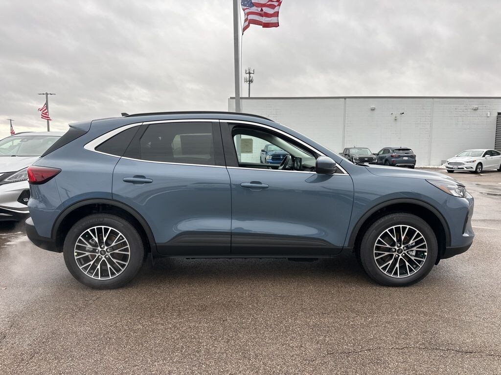 New 2026 Ford Escape Base SUV