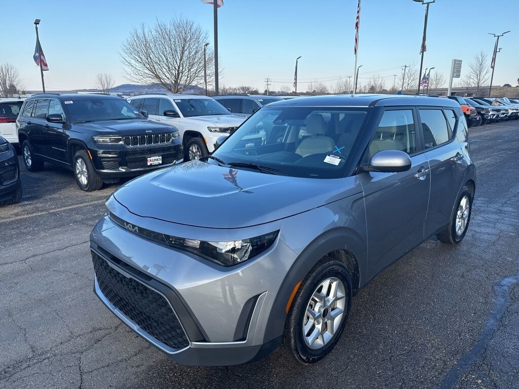 Used 2025 Kia Soul Hatchback