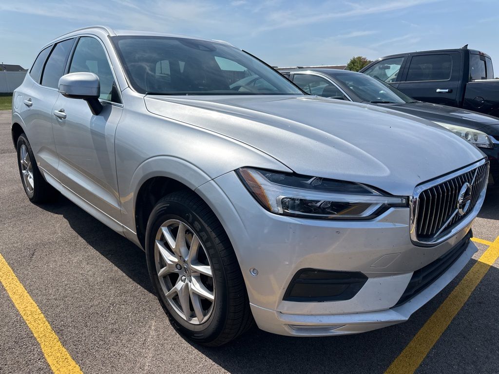 Used 2020 Volvo XC60 Momentum with VIN YV4102DK9L1598953 for sale in Sterling, IL