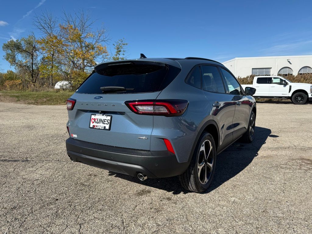 2026 Ford Escape Hybrid ST-Line Select photo 3