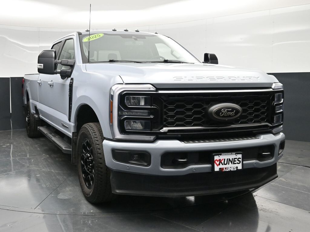 Certified 2025 Ford F-250SD Lariat Truck