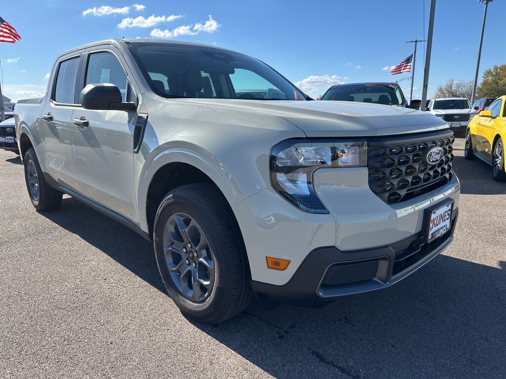 New 2025 Ford Maverick XLT Truck SuperCrew