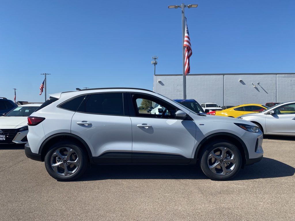2026 Ford Escape ST-Line Select photo 2