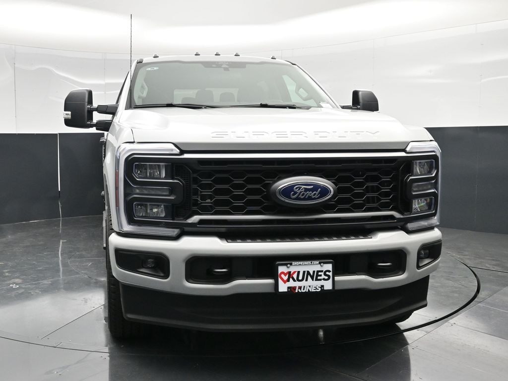 New 2026 Ford F-350 XL Truck Crew Cab