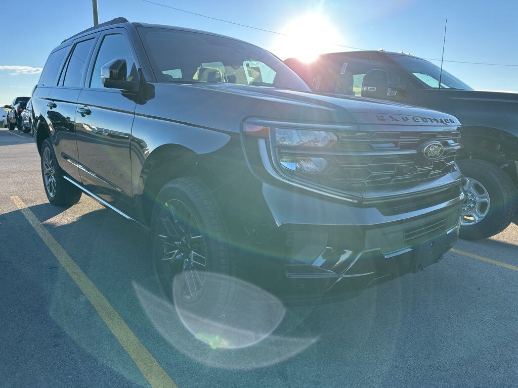 New 2025 Ford Expedition Platinum SUV