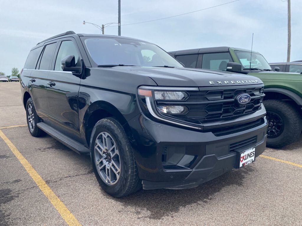 Certified 2025 Ford Expedition Active SUV