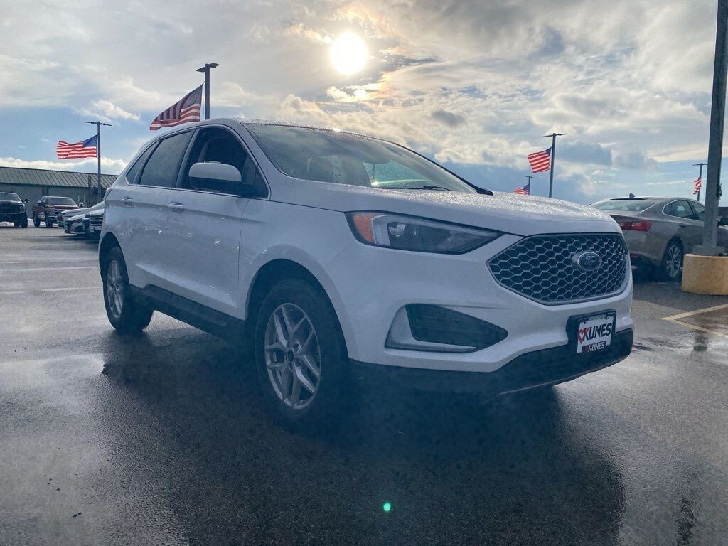 Used 2024 Ford Edge SEL SUV