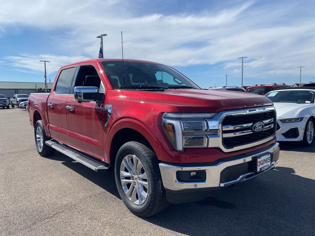 2025 Ford F-150 Lariat photo 2