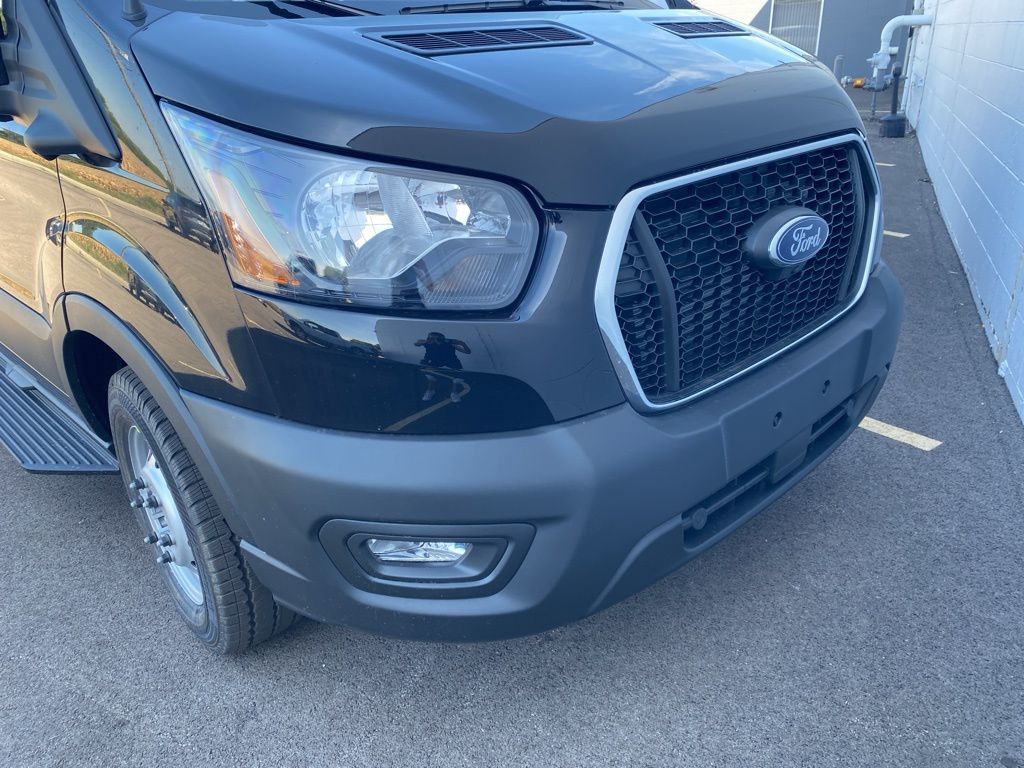 2025 Ford Transit photo 3